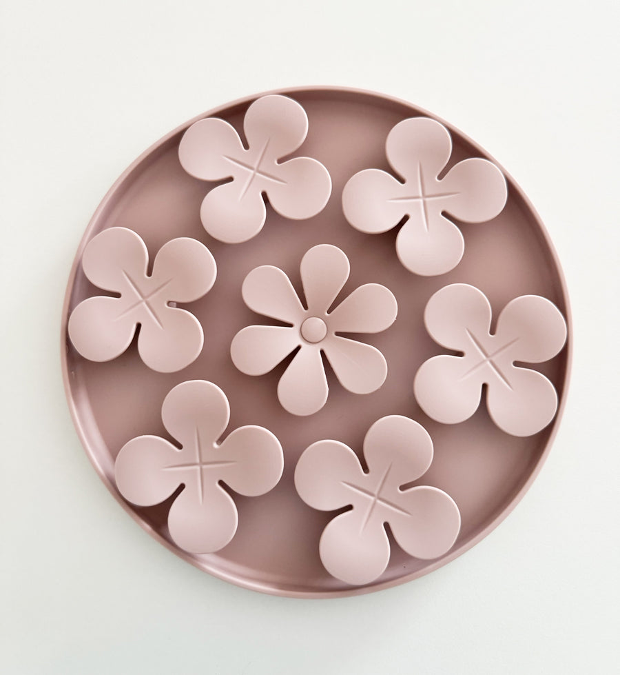 Snuffle Flowers Lick Mat