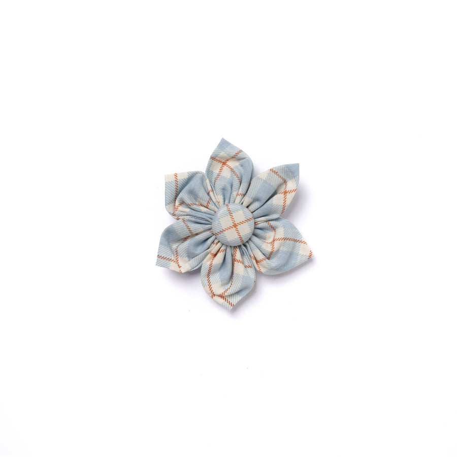 Harlowe Collar Flower