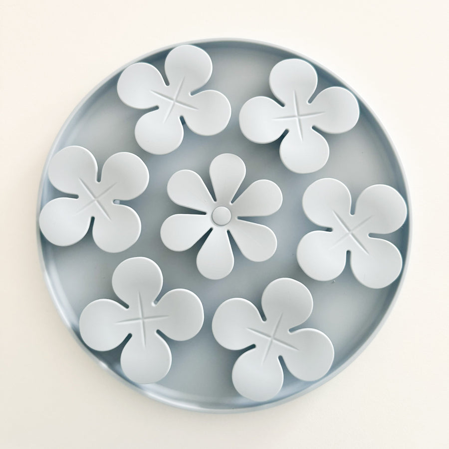 Snuffle Flowers Lick Mat